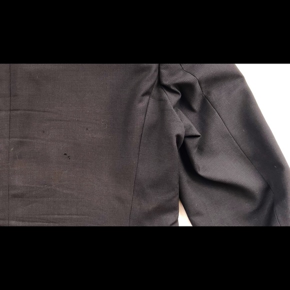 HUGO BOSS Suit - Picture 6 of 6